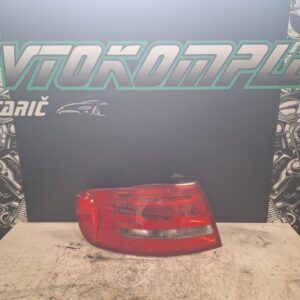 Audi A4 B8 2009 zadnja leva luč 8K9945095