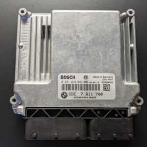 BMW 3 E91 2.0D ECU motorni računalnik 7811700 0281015043
