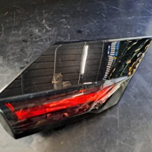 Citroen C4 2021 zadnja luč 9835109680