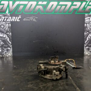 Citroen C4 cactus 1.6 HDi 73 kW 2014 vakumska črpalka 9804021880