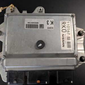 Nissan Qashqai 1.6 2012 ECU motorni računalnik MEC940240 BEM333400 A1