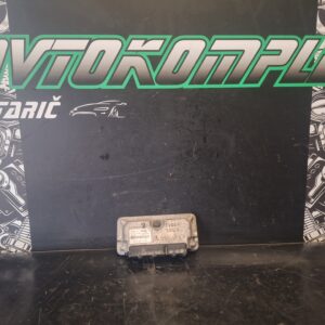 Iveco Daily 2016 3.0 B 100 KW Motorni računalnik ECU 5801621994