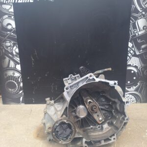 VW Golf 6 2009 1.6 75 KW Menjalnik 02T301103