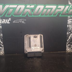 Audi A4 B9 2.0 TDi 110 KW Motorni računalnik ECU 04L907309L