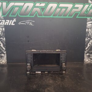 VW Golf 7 2015 1.4 TSi Radio display 5G0035867